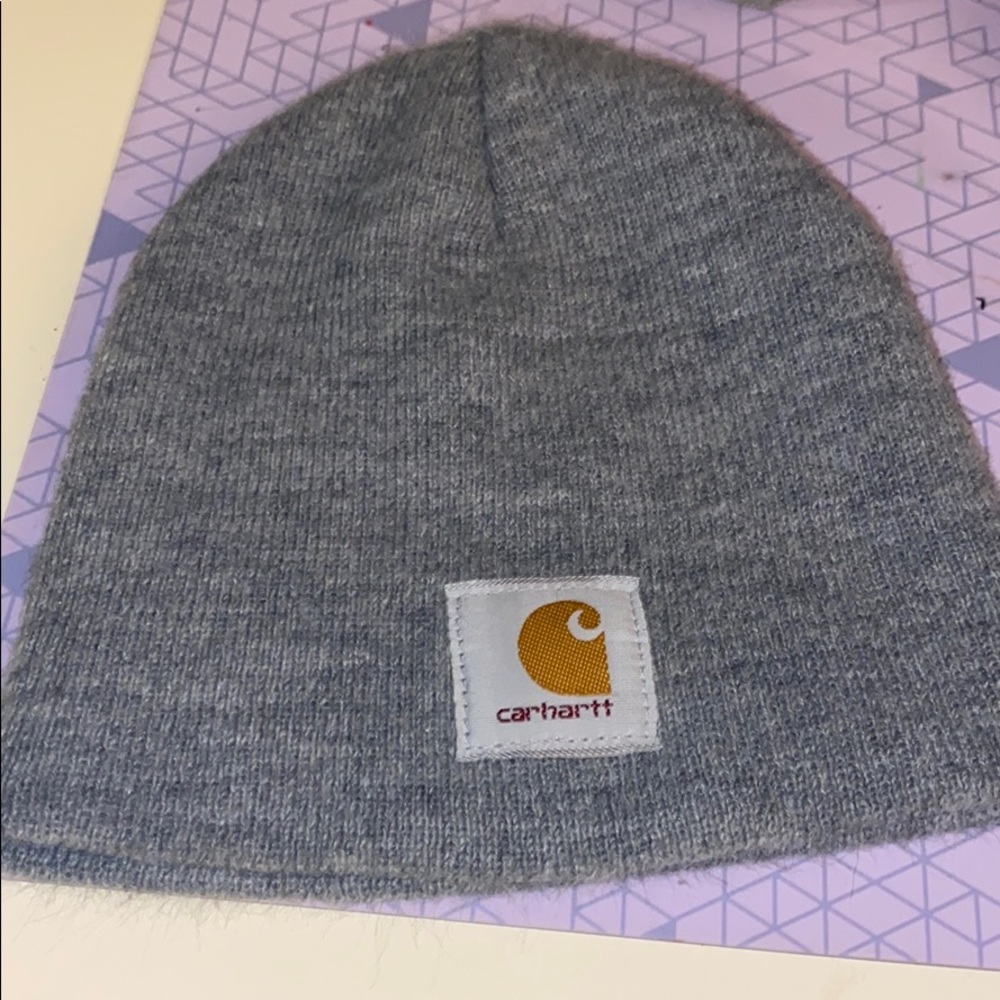 Gray hat